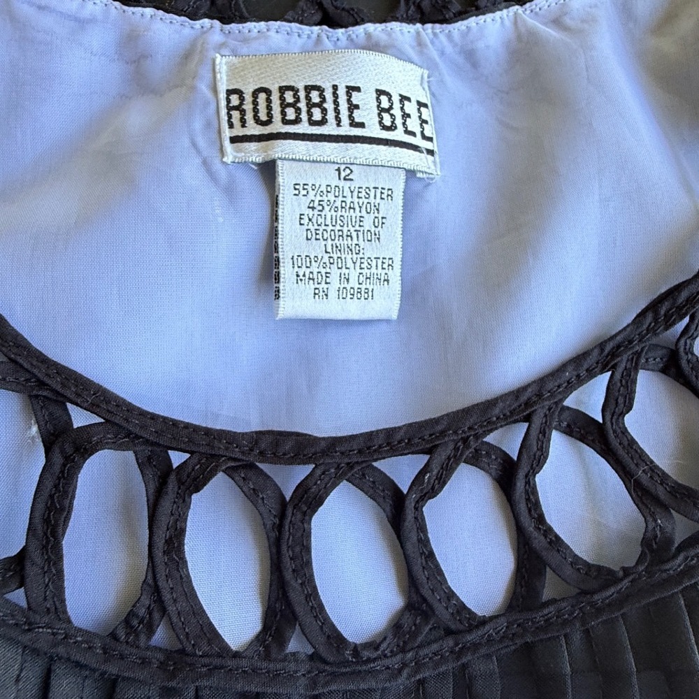 Robbie Bee Black Striped Sleeveless Sheath Dress Lattice Neckline Size 12 - Picture 2 of 8